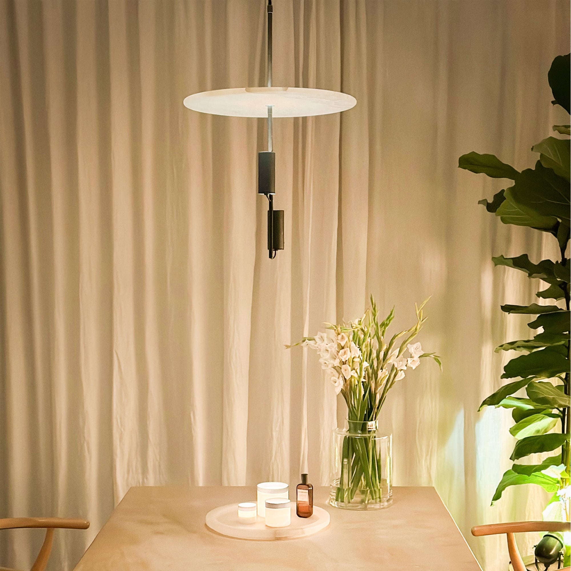 Dining table lighting